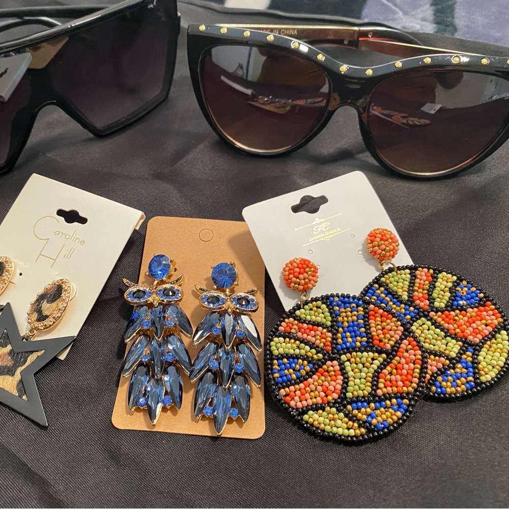 Women’s accessory bundle